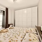 Lazy Days - 1br In Center דירה