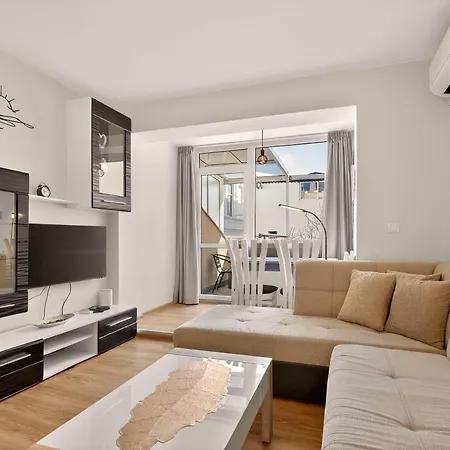 Lazy Days - 1br In Center * וארנה